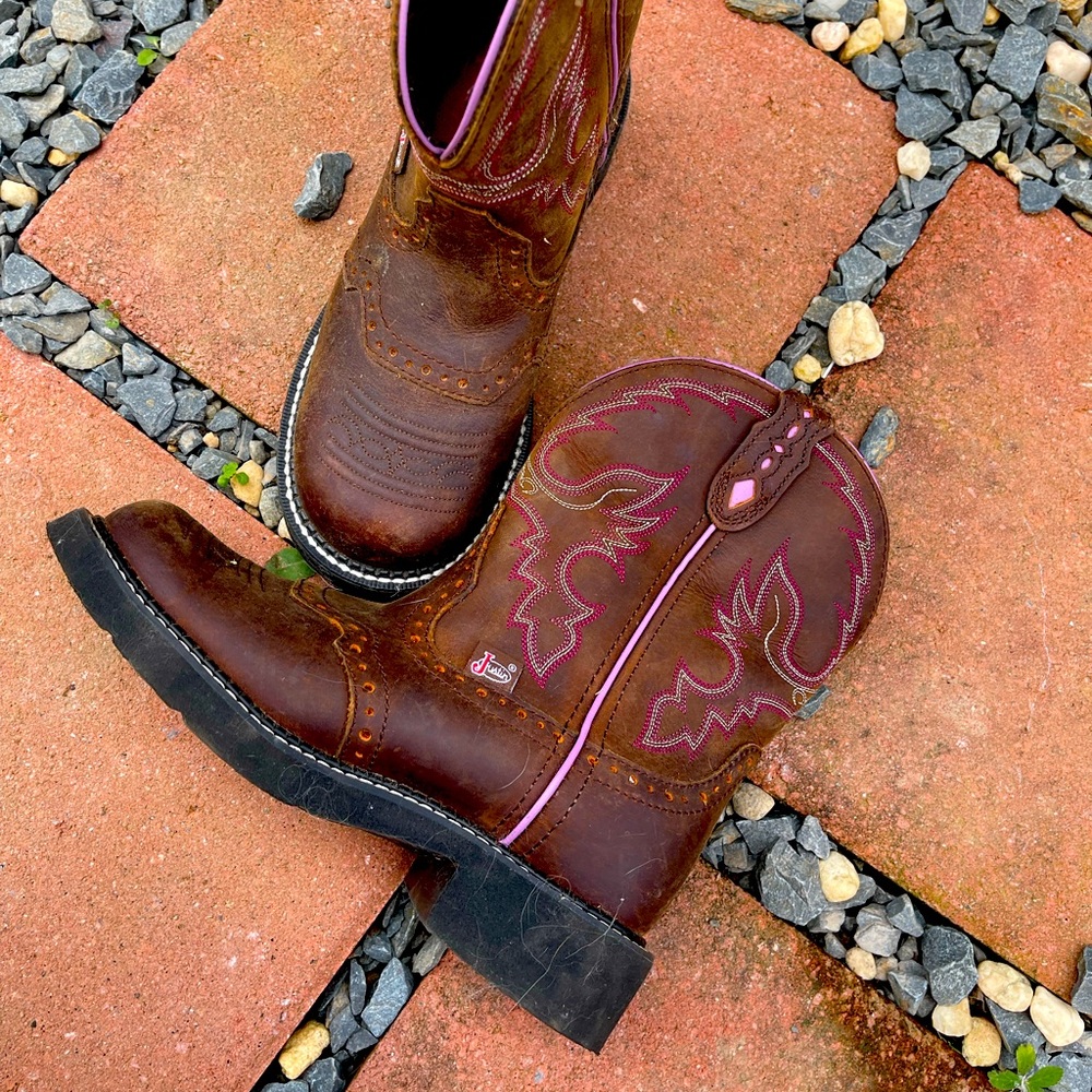 Womens Justin boots size 7